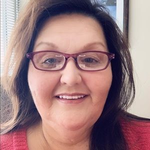 Meet your Posher, Kay